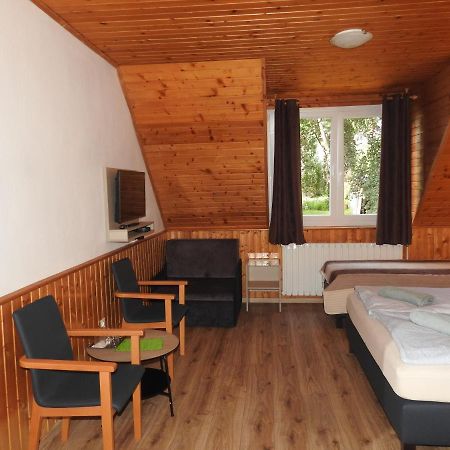 Matraszentimre Panzio Hotel Buitenkant foto