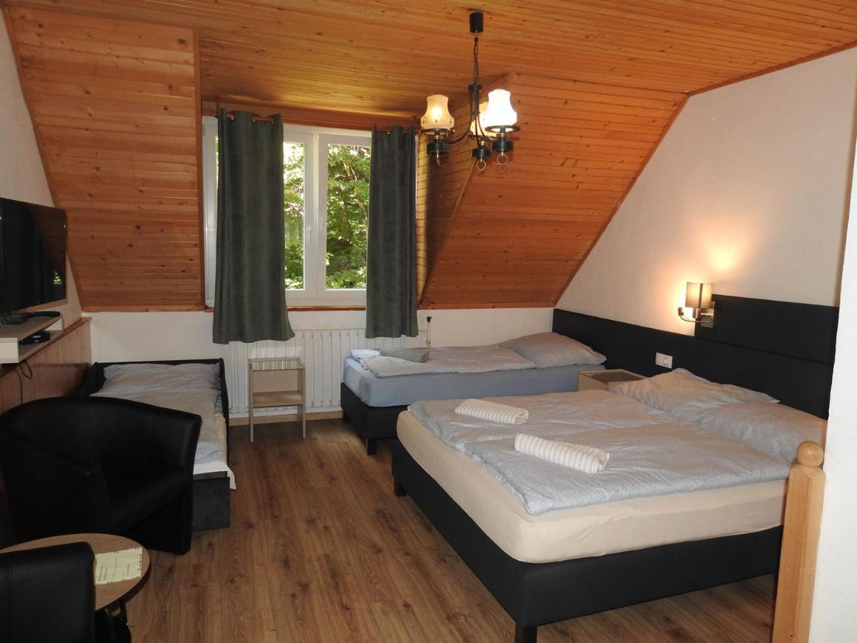 Matraszentimre Panzio Hotel Buitenkant foto