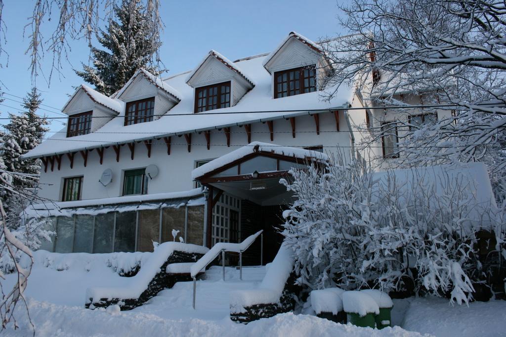 Matraszentimre Panzio Hotel Buitenkant foto