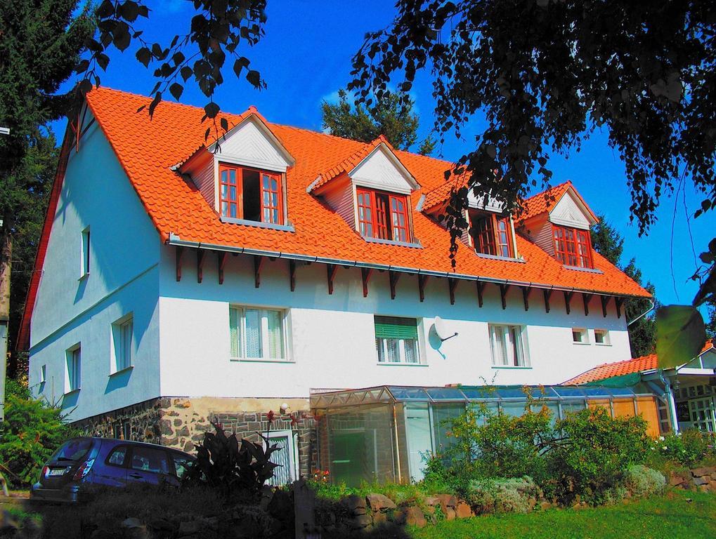 Matraszentimre Panzio Hotel Buitenkant foto