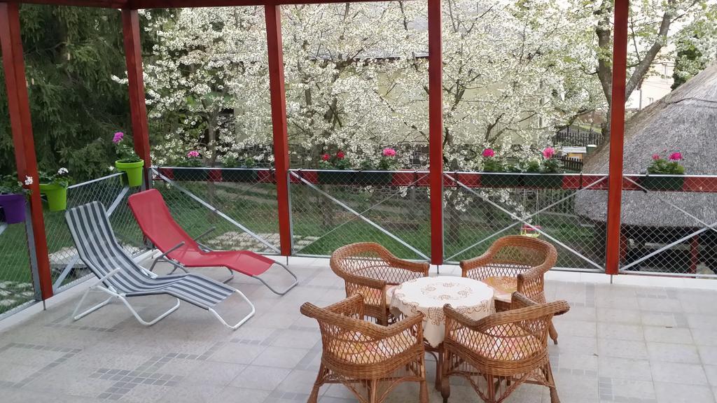 Matraszentimre Panzio Hotel Buitenkant foto