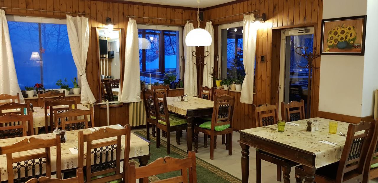 Matraszentimre Panzio Hotel Buitenkant foto